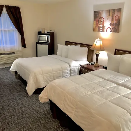 Bicentennial Inn-3