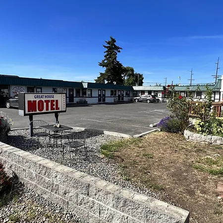 Great House Motel-3