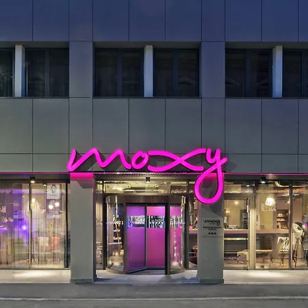 Moxy Bucharest Old Town-2