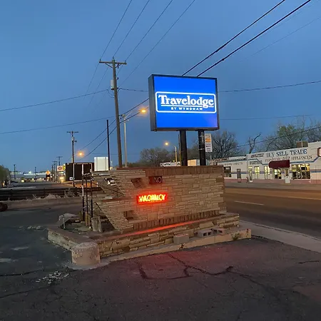 Travelodge By Wyndham Farmington-3