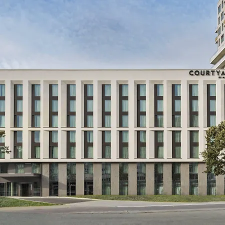 Courtyard By Marriott Hamburg City-2
