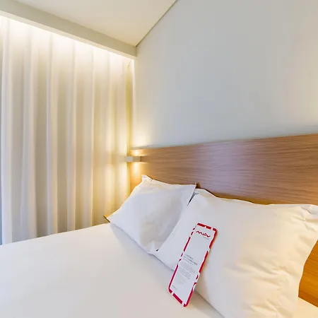 Moov Hotel Porto Norte-3