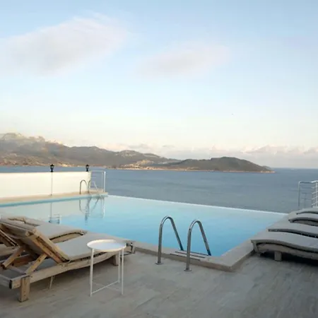 Blue Island Luxury Hotel Adults Only-3