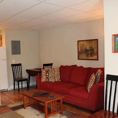 Strictly Moose Luxury Vacation Suites-2