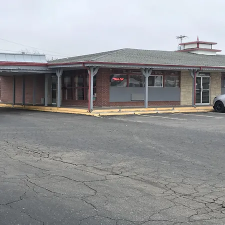 Village Inn Salina-3