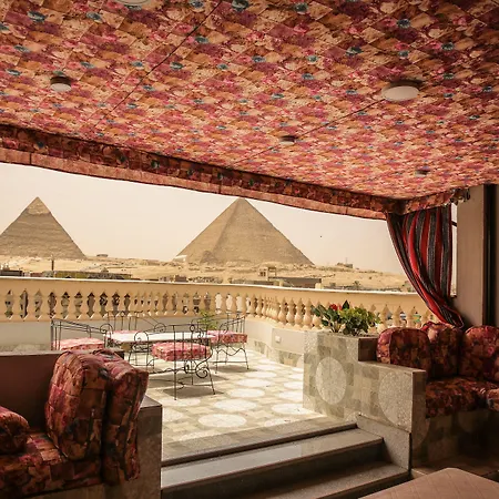Queen Pyramids View Inn-3