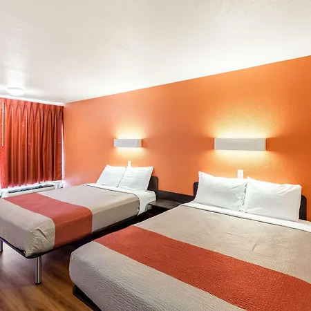 Motel 6 Fort Worth, Tx - Stockyards-3