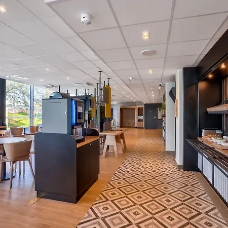 B&B HOTEL Paris Créteil-3