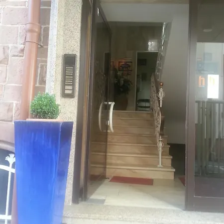 Hotelgarni Frankfurt-3