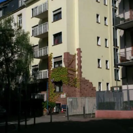 Hotelgarni Frankfurt-2