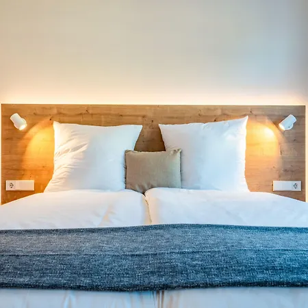Coucou Hotel & Kuckucks-Stube-3