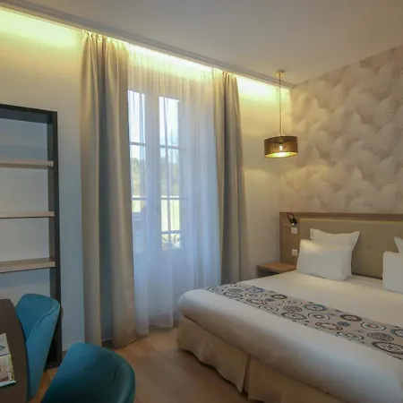 Hôtel Montaigne-2
