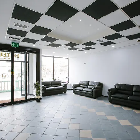 Alex & Lorenz Hotel-2