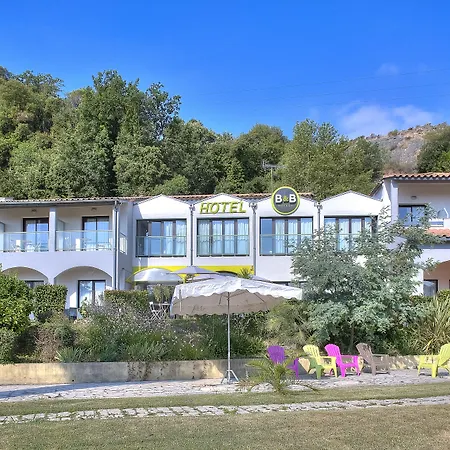 B&B HOTEL Villeneuve Loubet Village-3