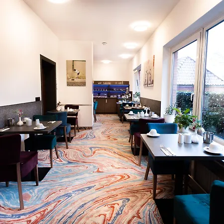 Firzlaff's Hotel-3