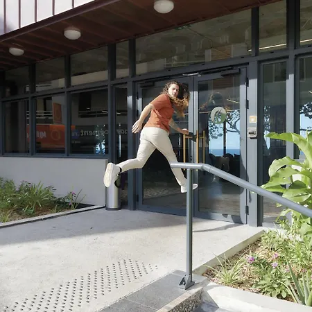 Dina Morgabine Saint Denis-3