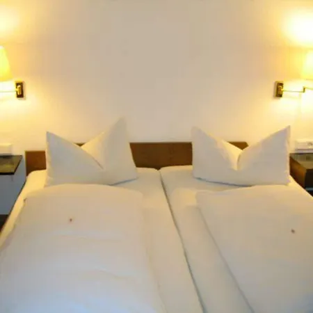 Eintracht Hotel-2