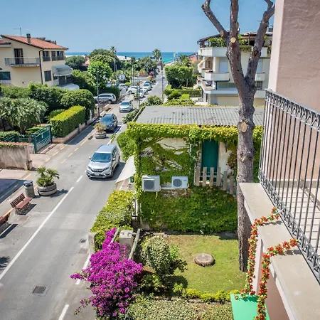 Riviera Residence-2