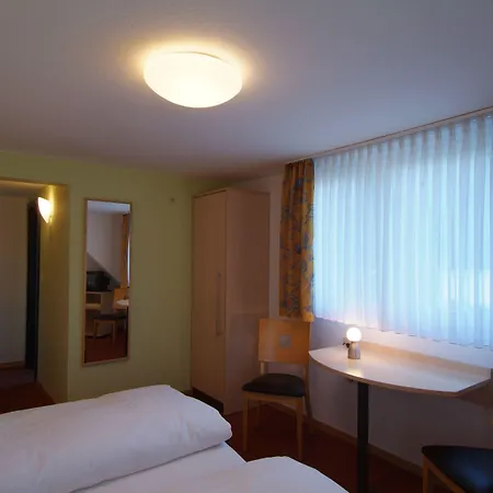 Hotel Haus am Berg-2