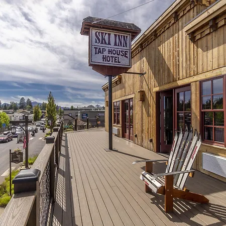Ski Inn Taphouse Hotel-2