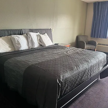 Hallmark Inn And Suites-3