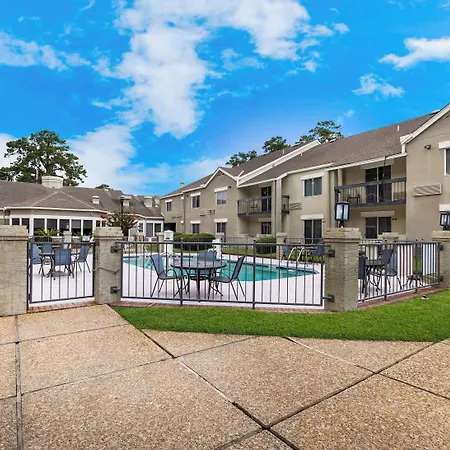 Mainstay Suites Savannah Midtown-3