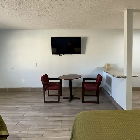 Razorback Inn-2