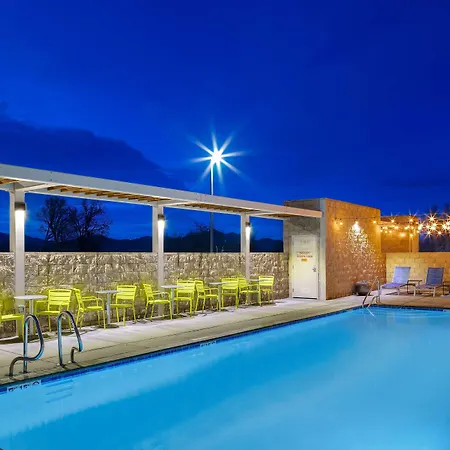 Home2 Suites By Hilton Redding-3