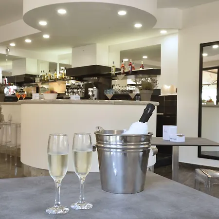 Hotel Diano Marina Mhotelsgroup-3