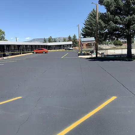 Rodeway Inn & Suites-3