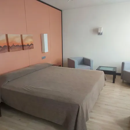 Hotel Puerta de Ocaña-3