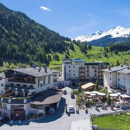 Superior Wellnesshotel Mein Almhof 4 S-3