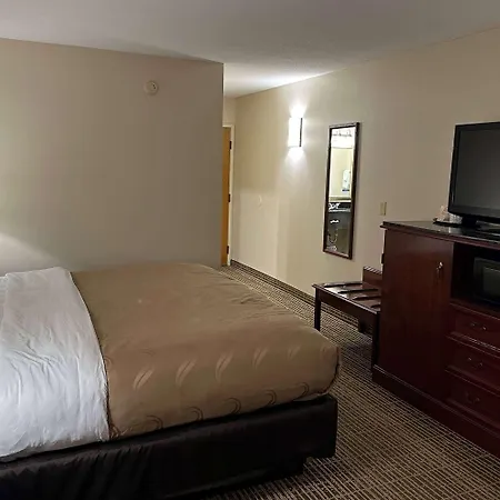 Baymont By Wyndham South Bend Near Notre Dame-2