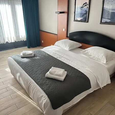 Hotel EUROPACITY-2