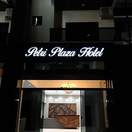 Petri Plaza Hotel-2