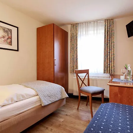 Hotel Eisenbahn-2