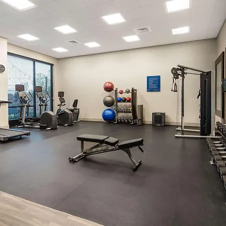 Hampton Inn & Suites Raleigh Midtown, Nc-2