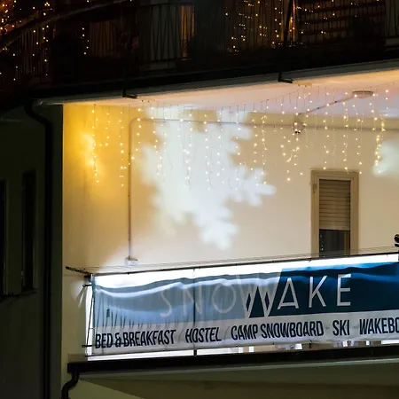 Snowake House-2