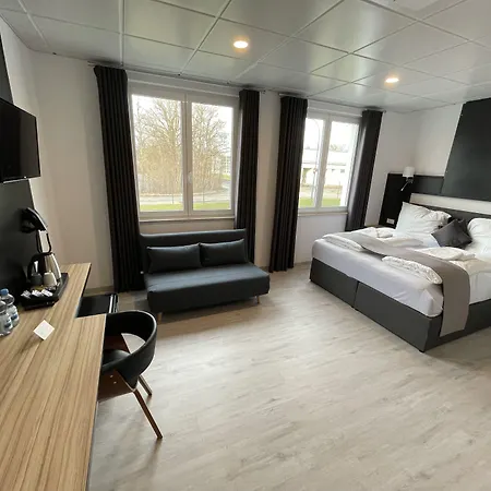 Yebs Hotel-2