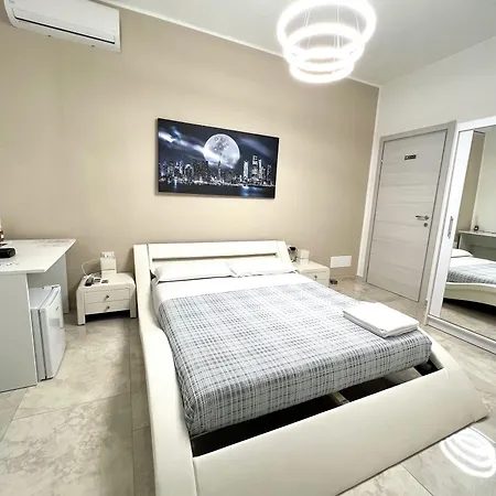 Circeo Boutique Rooms-2