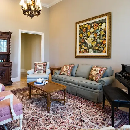 Knickerbocker Suite 06-2
