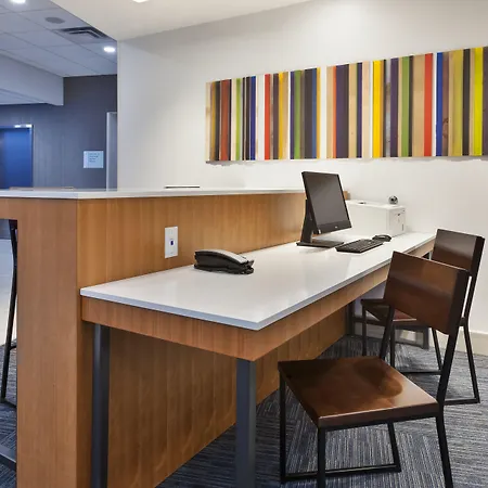 Holiday Inn Express & Suites - Milan - Sandusky Area By Ihg-2