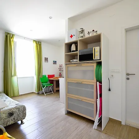 Apartments Bulovic In The Very Center Of Split-3