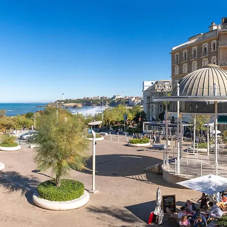 Hotel Restaurant de l'Océan - Coeur de ville, proche Grande Plage et Port Vieux-2