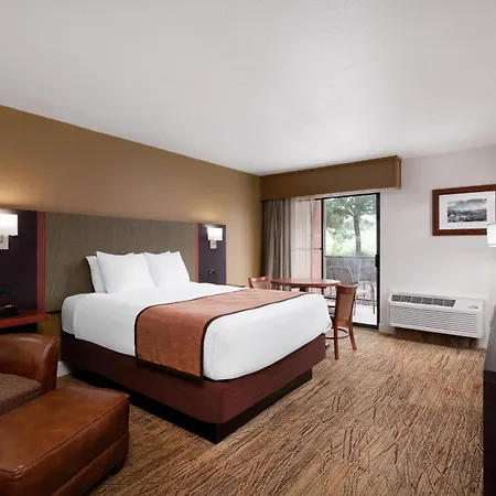 Best Western Discovery Inn-3