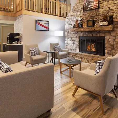 Americinn By Wyndham Douglas/Saugatuck-3