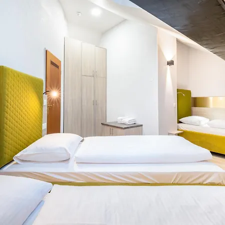 Hotel Am Spichernplatz-2
