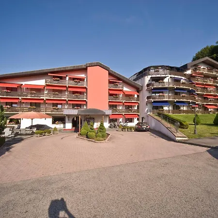Eden Au Lac-3