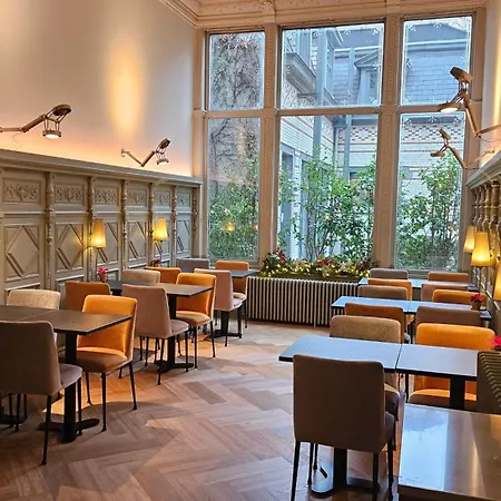 Hotel Du Congres-2
