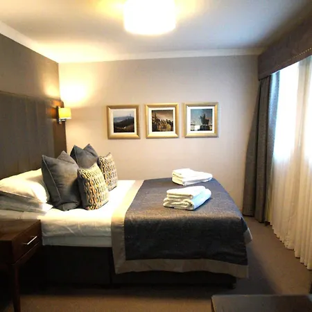 Golden Lion Hotel-3